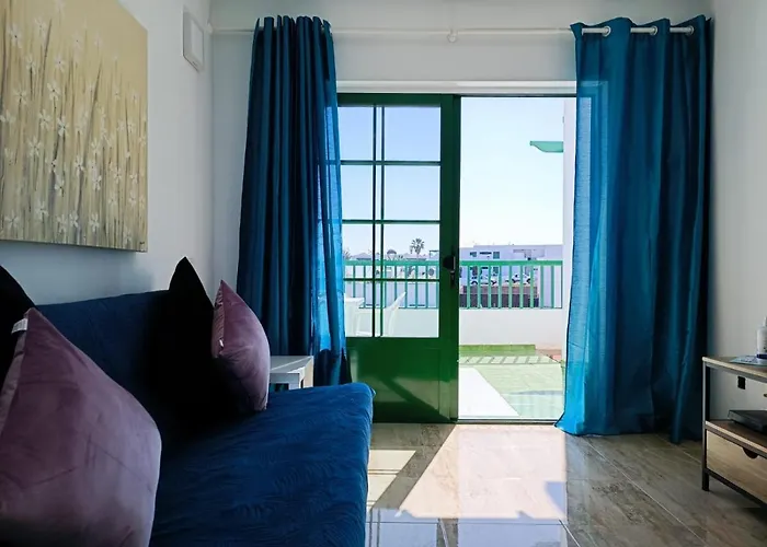 Mimosas Pocillos بويرتو ذيل كارمين